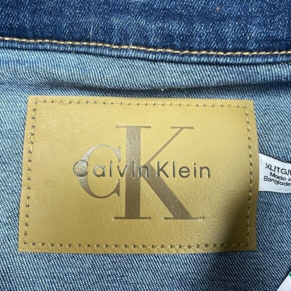 Calvin Klein Womens Denim Jacket Size XL Light Wash Long Sleeve Classic Fit d017 - Picture 2 of 9